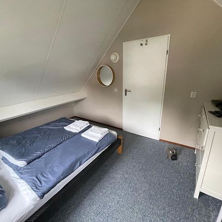 Freistehendes Ferienhaus Am See Naehe Roermond Heel Exteriör bild