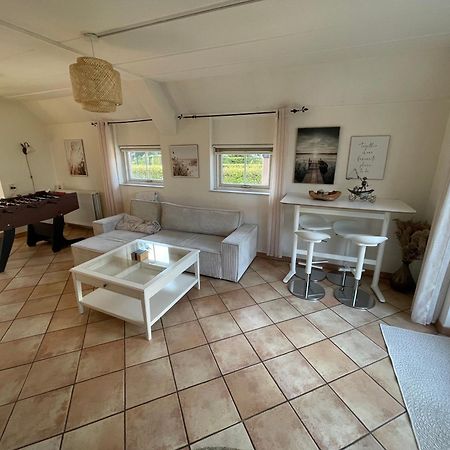 Freistehendes Ferienhaus Am See Naehe Roermond Heel Exteriör bild